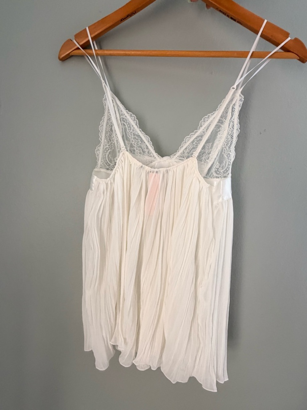 NWT Victoria's Secret Bridal White Lace & Chiffon Babydoll with Satin Bow - Picture 2 of 3